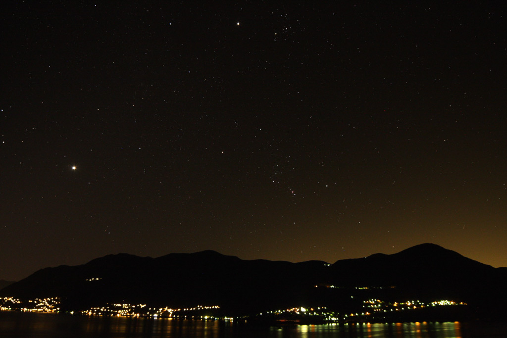 Sternenhimmel über dem Lago Maggiore